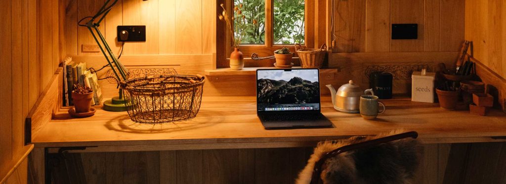 Uses for shepherd's huts: Garden office