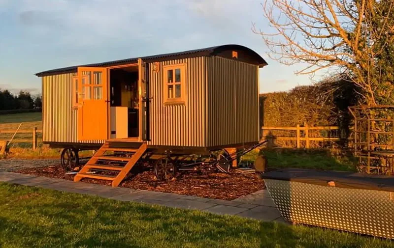 West Ayton Shepherd’s Hut ‘Wrinkly Tin’