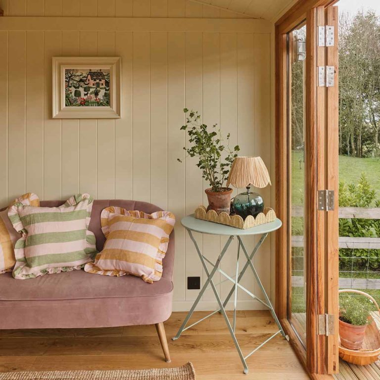The Plankbridge Sixpenny Hut House interior