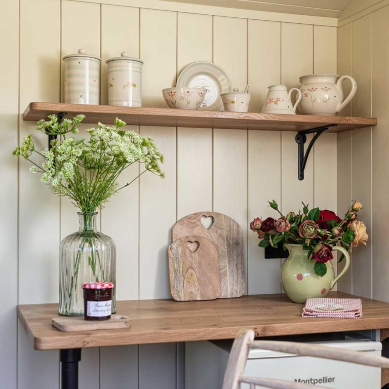 The Weekender Standard shepherd's hut by Plankbridge